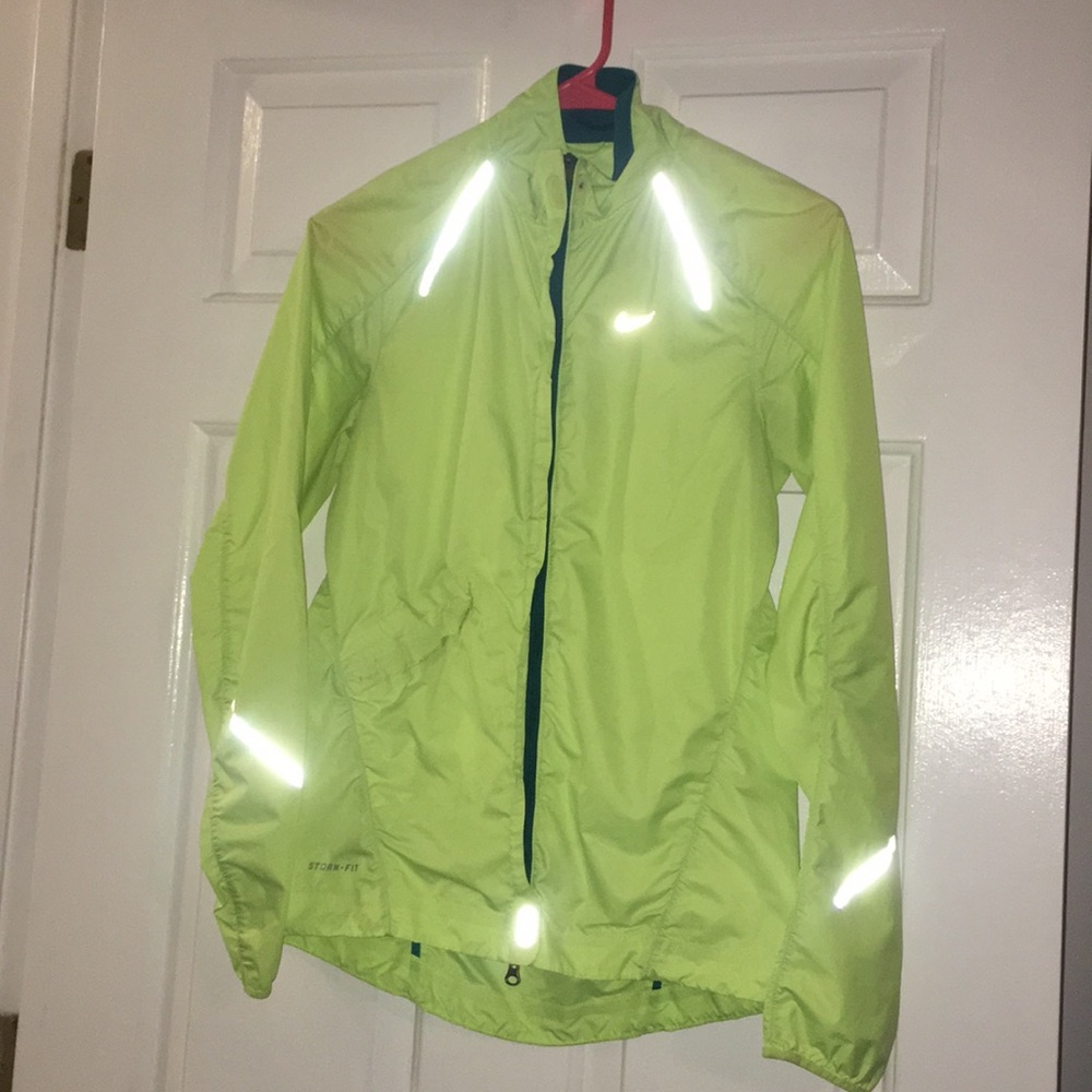 Nike light weight jacket